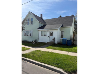 Beach Home For Sale in Manistee, Michigan