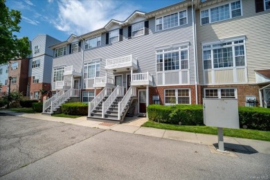 Beach Townhome/Townhouse For Sale in Bronx, New York