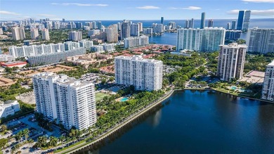 Beach Condo For Sale in Aventura, Florida