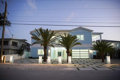 Beach Home For Sale in Key Largo, Florida