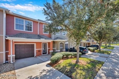Beach Townhome/Townhouse For Sale in Jacksonville, Florida