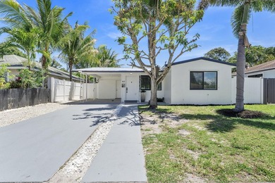 Beach Home For Sale in Lake Worth Beach, Florida