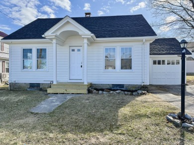 Beach Home For Sale in South Portland, Maine