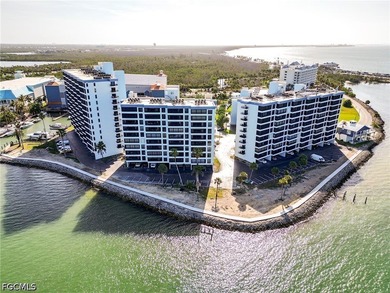 Beach Condo For Sale in Fort Myers, Florida