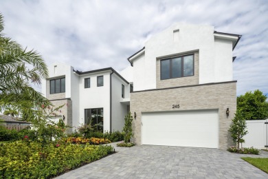 Beach Home For Sale in West Palm Beach, Florida