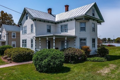 Beach Home For Sale in Reedville, Virginia