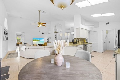 Beach Home For Sale in Palm Beach Gardens, Florida