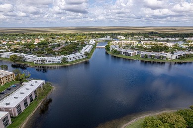 Beach Condo For Sale in Tamarac, Florida