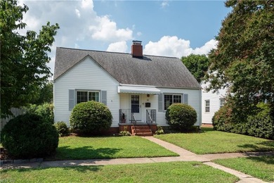 Beach Home For Sale in Norfolk, Virginia