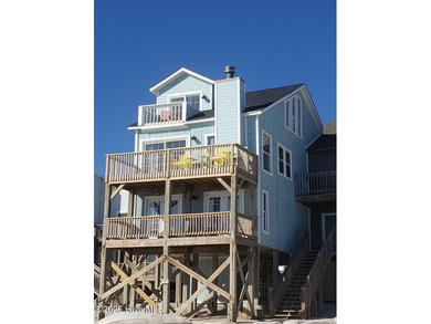 Beach Townhome/Townhouse For Sale in North Topsail Beach, North Carolina