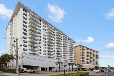Beach Condo For Sale in Hallandale Beach, Florida