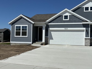 Beach Condo Sale Pending in Grand Haven, Michigan