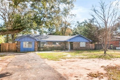 Beach Home For Sale in Theodore, Alabama