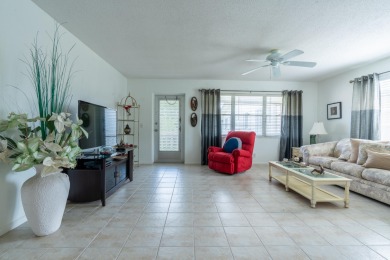 Beach Condo For Sale in West Palm Beach, Florida