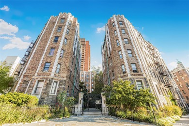 Beach Home For Sale in Bronx, New York