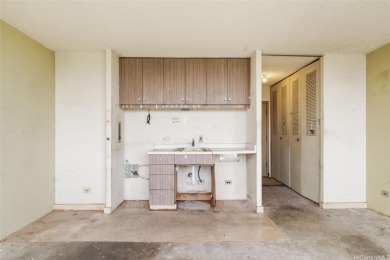 Beach Condo For Sale in Honolulu, Hawaii