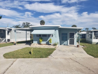 Beach Home For Sale in Ruskin, Florida