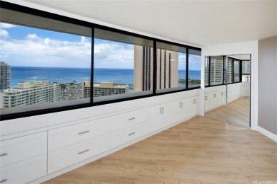 Beach Condo For Sale in Honolulu, Hawaii