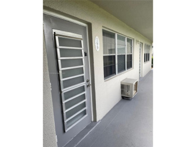 Beach Condo For Sale in Deerfield Beach, Florida