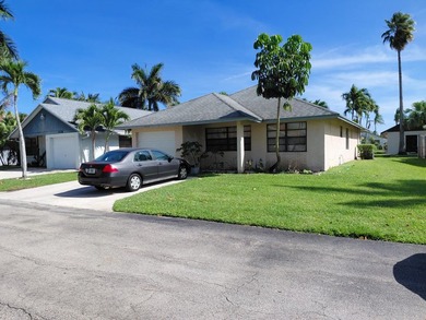 Beach Home For Sale in West Palm Beach, Florida