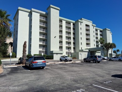 Beach Condo For Sale in Daytona Beach Shores, Florida