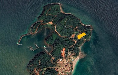 Lot For Sale in Panama City image photo picture