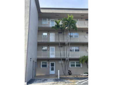Beach Condo For Sale in Boynton Beach, Florida