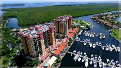 Beach Condo For Sale in Cape Coral, Florida