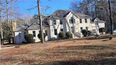 Beach Home For Sale in Chesapeake, Virginia