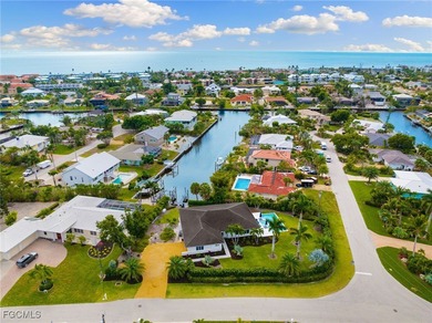 Beach Home For Sale in Sanibel, Florida
