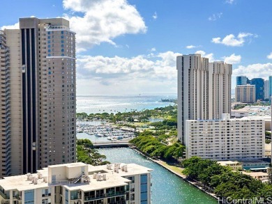 Beach Condo For Sale in Honolulu, Hawaii