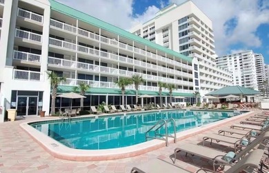 Beach Condo For Sale in Daytona Beach, Florida