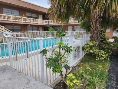 Beach Condo For Sale in Pompano Beach, Florida
