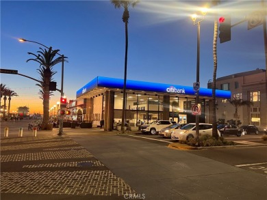 Beach Home For Sale in Hermosa Beach, California