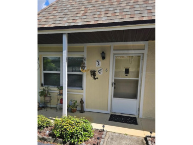 Beach Home Sale Pending in Palm Harbor, Florida