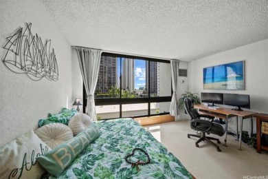 Beach Condo For Sale in Honolulu, Hawaii