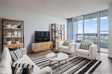 Beach Condo For Sale in Honolulu, Hawaii