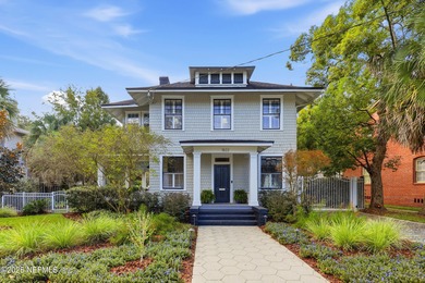 Beach Home Active Under Contract in Jacksonville, Florida