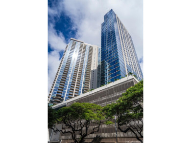 Beach Condo For Sale in Honolulu, Hawaii