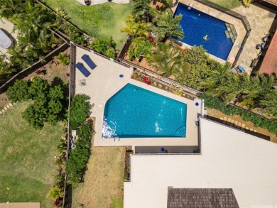 Beach Home Sale Pending in Honolulu, Hawaii