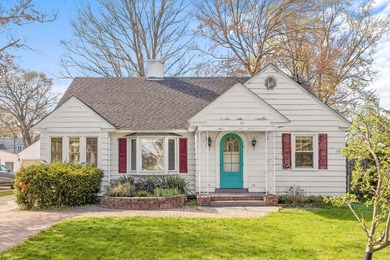 Beach Home Sale Pending in Muskegon, Michigan