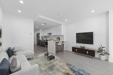 Beach Condo For Sale in Long Island City, New York