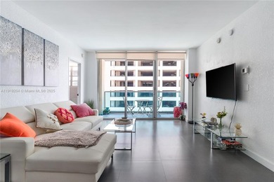 Beach Condo For Sale in Hollywood, Florida