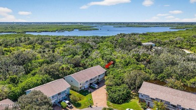 Beach Townhome/Townhouse For Sale in New Smyrna Beach, Florida