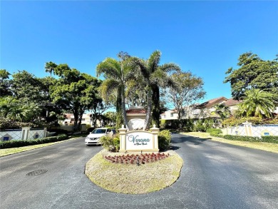 Beach Townhome/Townhouse For Sale in Deerfield Beach, Florida