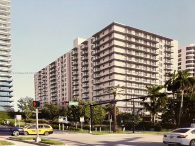 Beach Condo For Sale in Bal Harbour, Florida