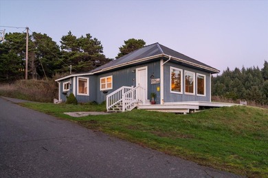 Beach Home For Sale in Port Orford, Oregon
