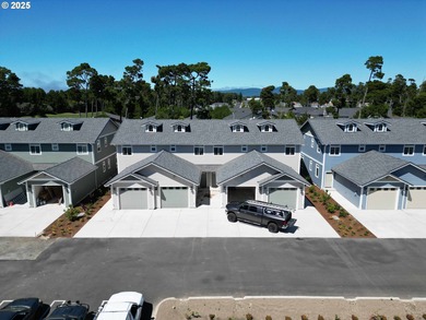 Beach Townhome/Townhouse For Sale in Florence, Oregon