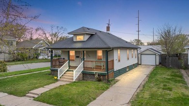 Beach Home Sale Pending in Grand Haven, Michigan
