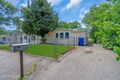 Beach Home For Sale in Toms River, New Jersey